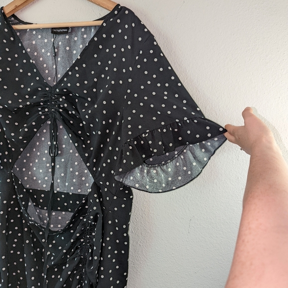 PrettyLittleThing Ruched Polka Dot Bodycon Dress - Picture 3 of 9